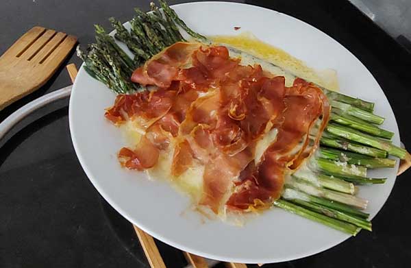 receta de espárragos con queso y jamón en freidora de aire